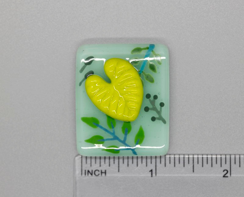 Philodendron Leaf Fused Glass Needleminder