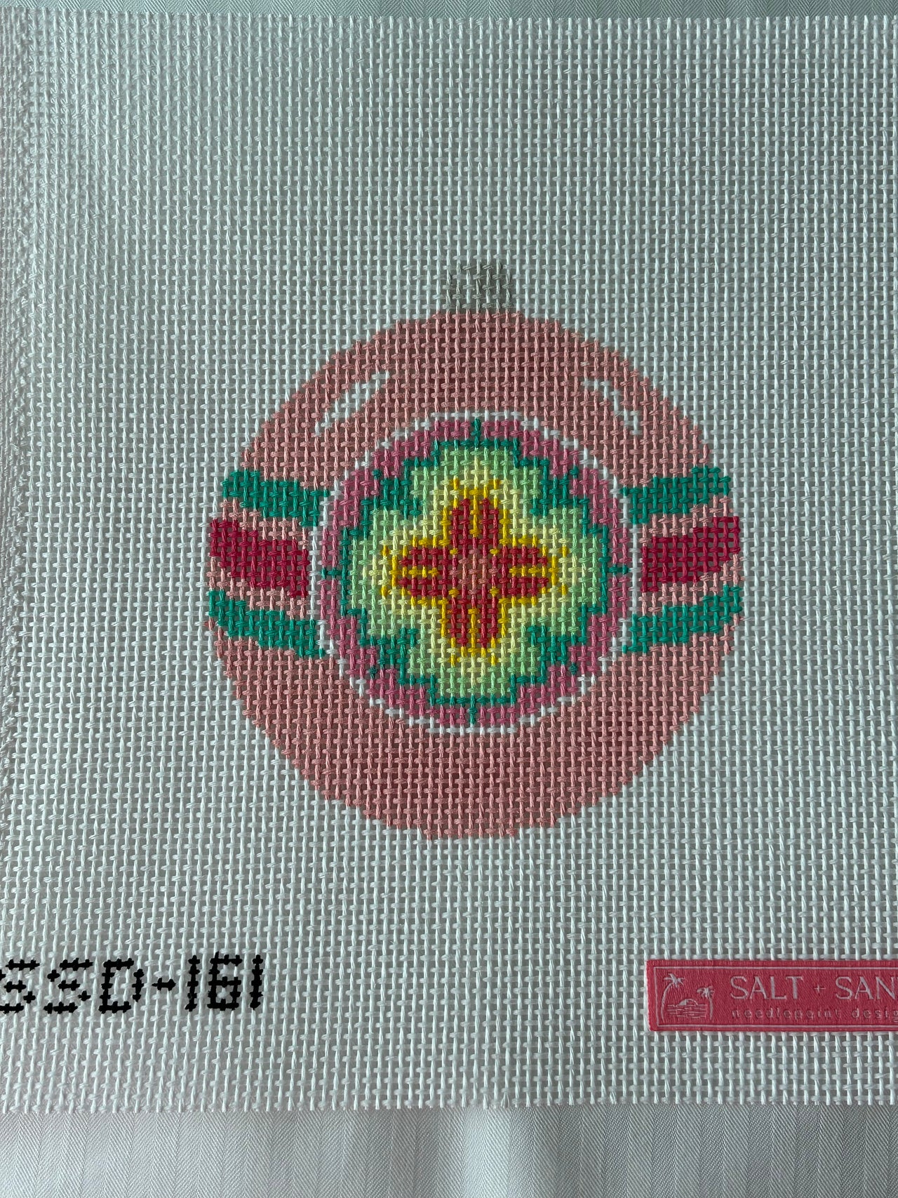 SSD161 Pink Reflector Ornament