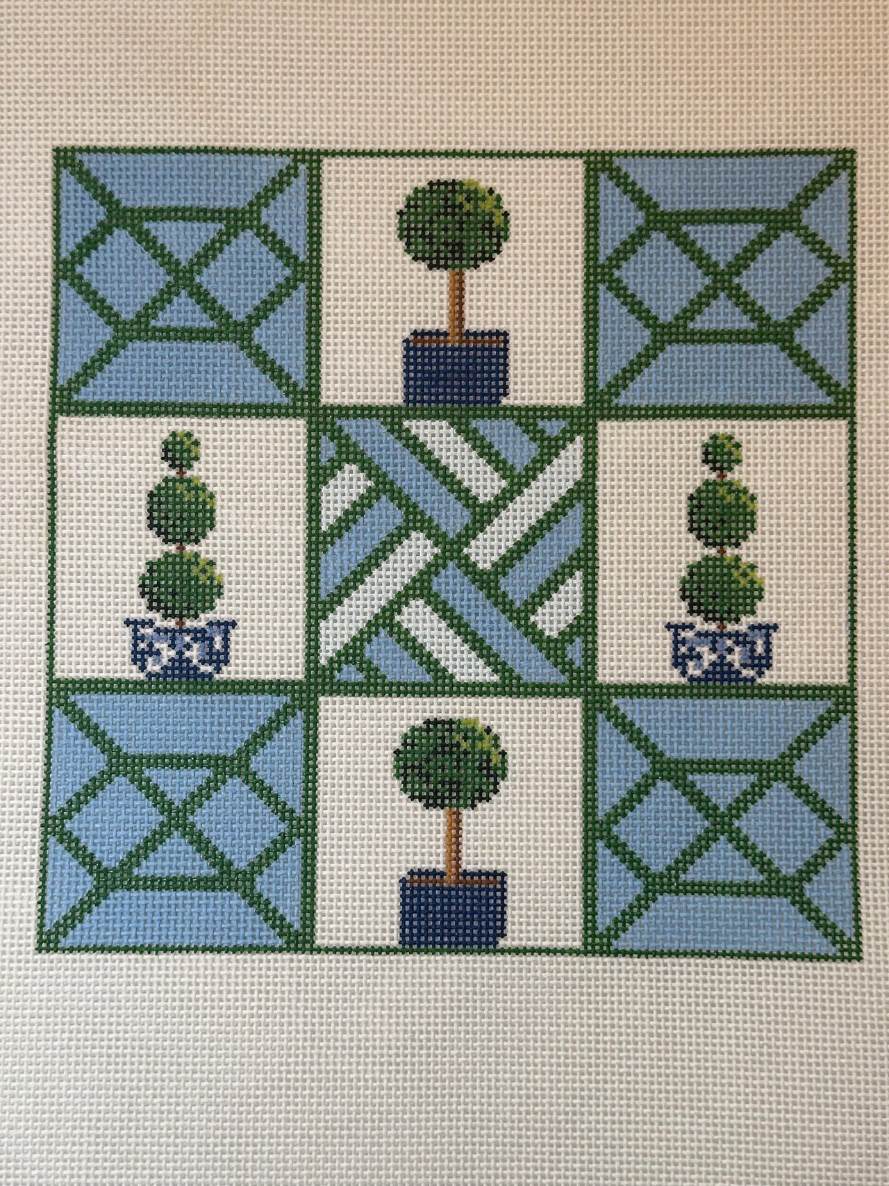 Topiary Tic Tac Toe