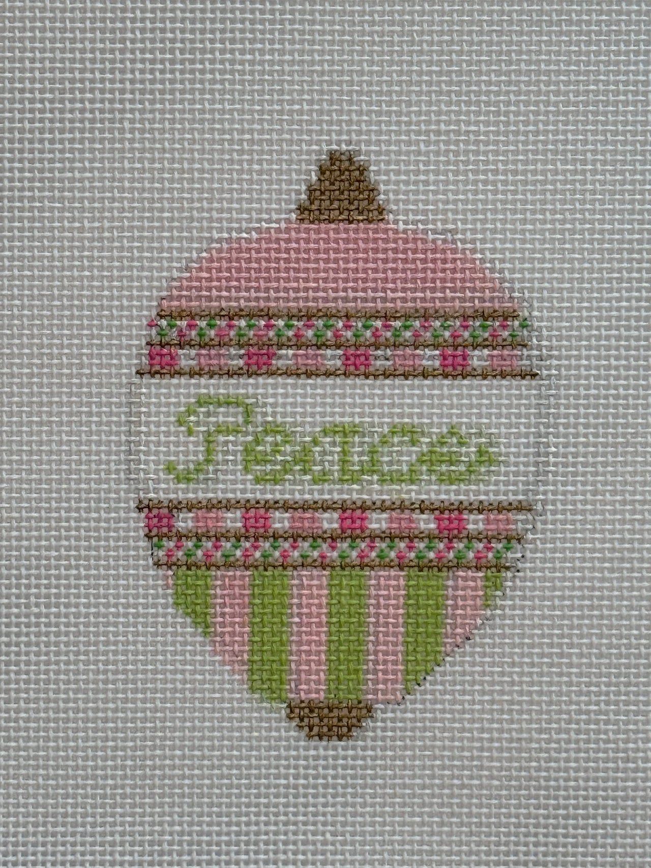 KKO251B Peace Bauble Pink and Green