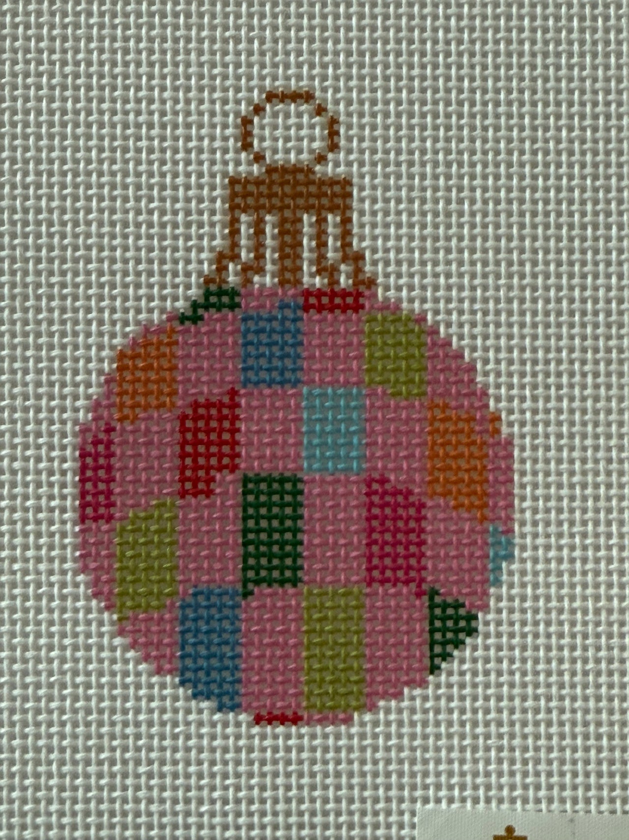 KCD-2889B Retro B Ornament