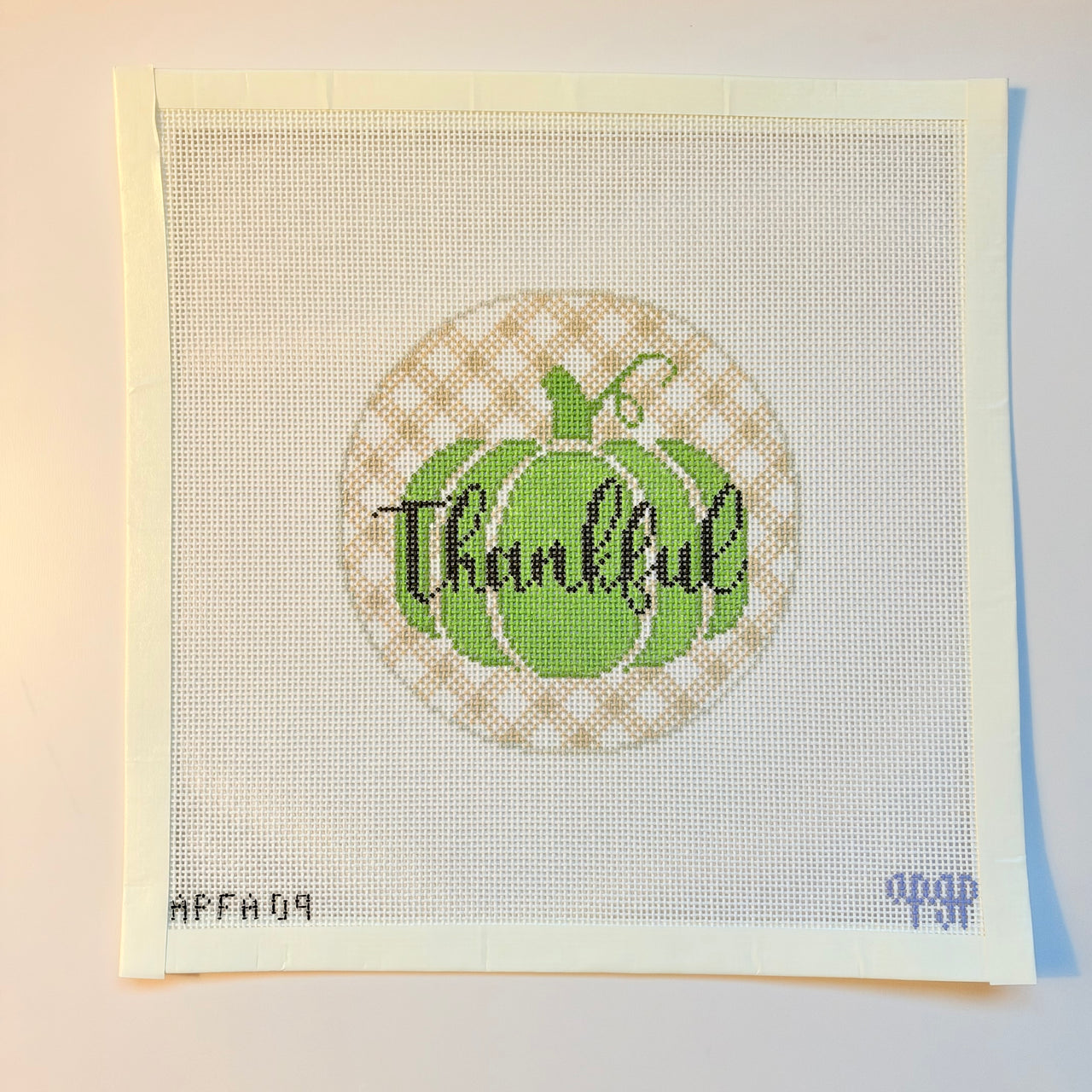 APFA09 - Pumpkin Thankful - 18M 4.5" Round - F26 - MKT