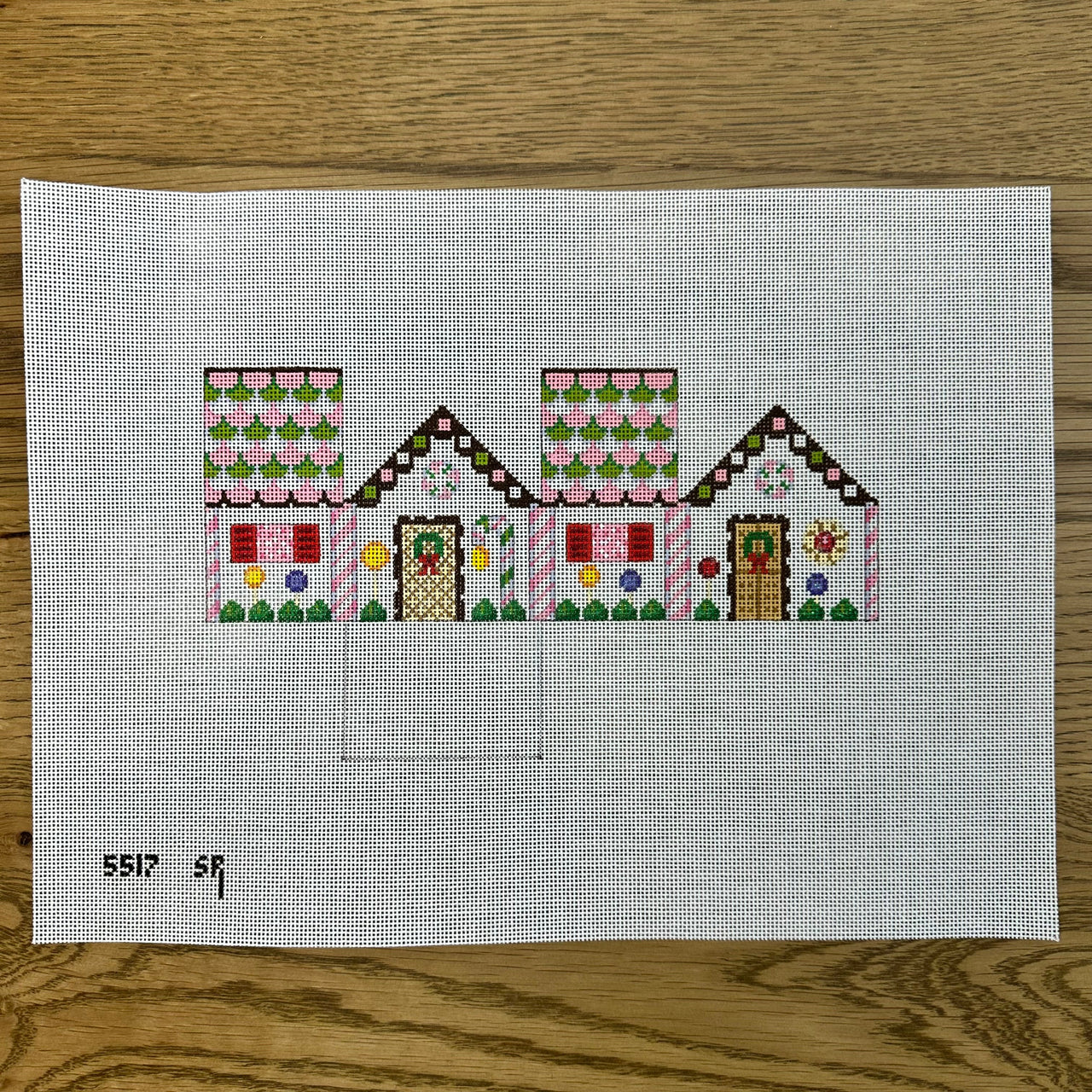 SR5517-18 Necco Candy Cane House, Mini House - 18 mesh - TS