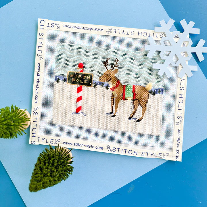 SS170D Reindeer Games - Reindeer and North Pole Sign