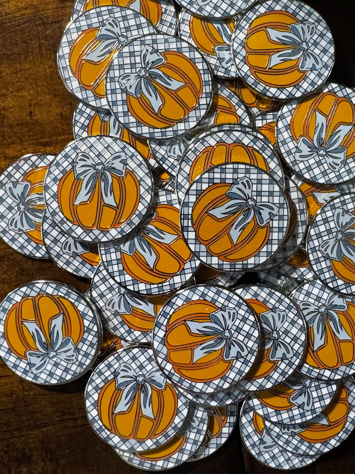Pumpkin on Gingham Needle Minder - MKT