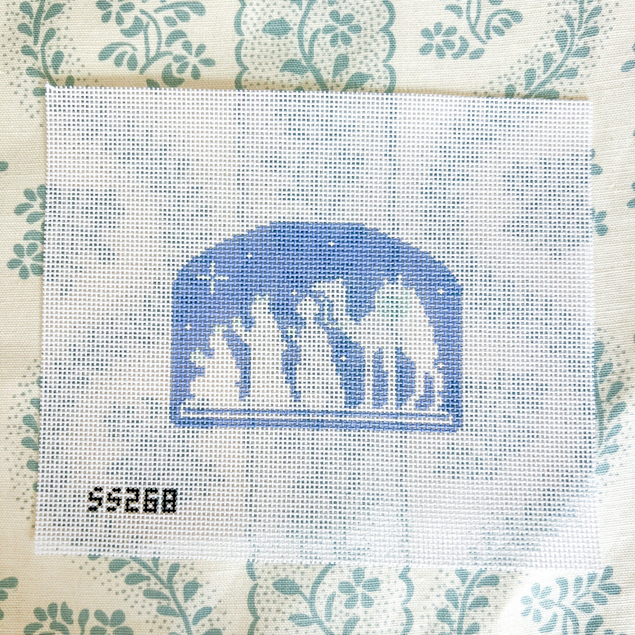 SS268 Blue and White Nativity - Three Wise Men
