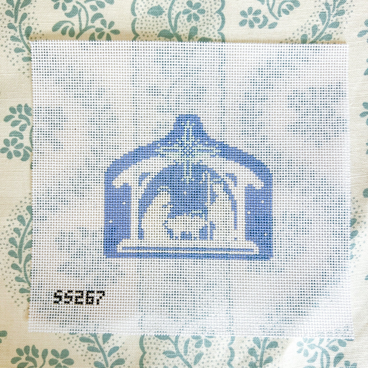 SS267 Blue and White Nativity - Stable