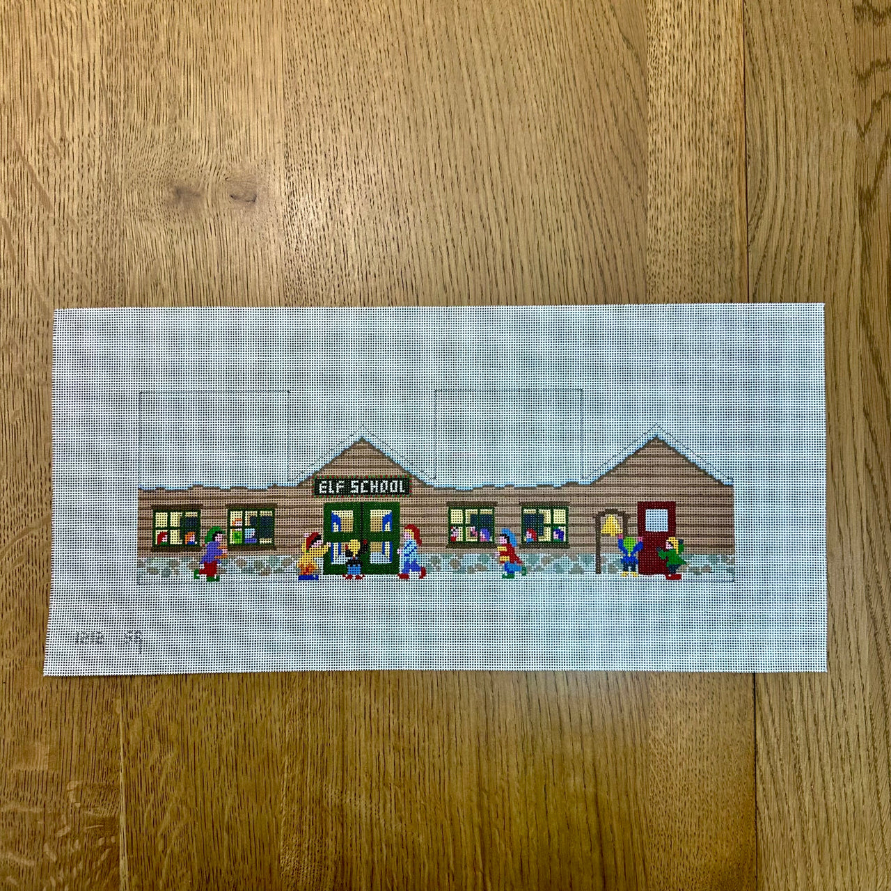 SR1212 Santa's Village, Elf School - 18 mesh - TS