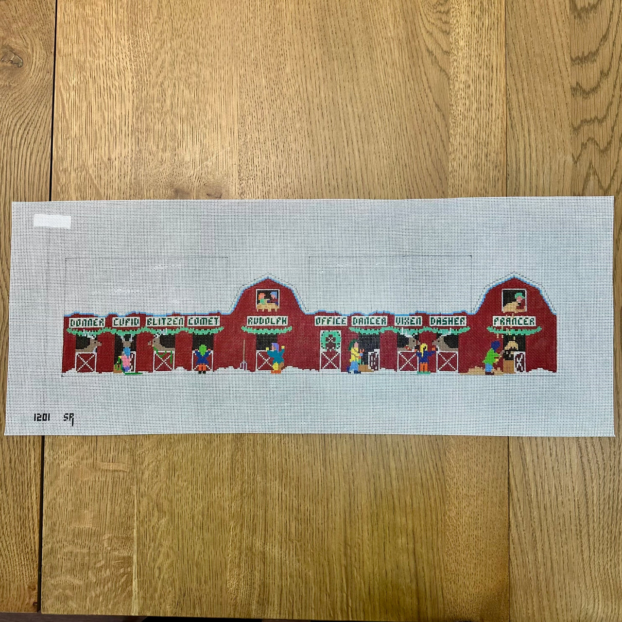 SR1201 Santa's Village, Reindeer Barn - 18 mesh - TS