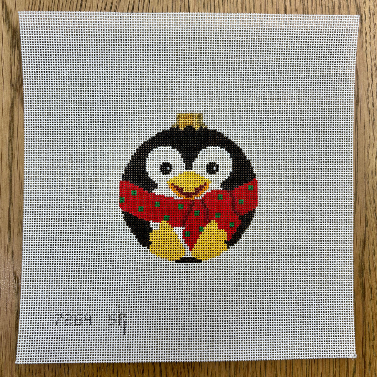 SR7264 Penguin Ball, 3.25" Round - TS