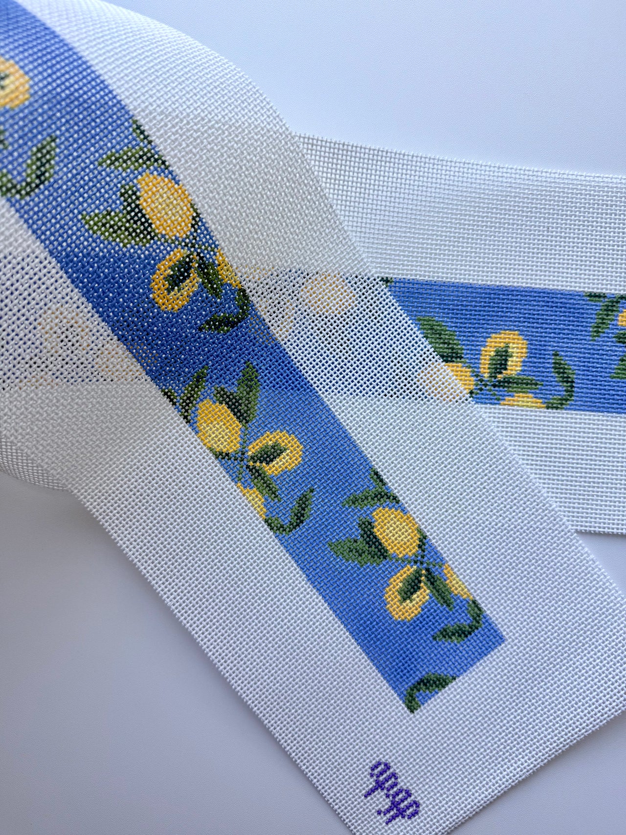 APBS05 - F26 - Lemons on Blue Bag Strap - 13M 39" x 2" - MKT