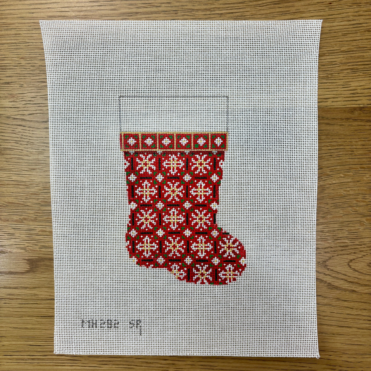 MH0282 Snowflakes, Red, Mini Boot - 18 mesh - TS