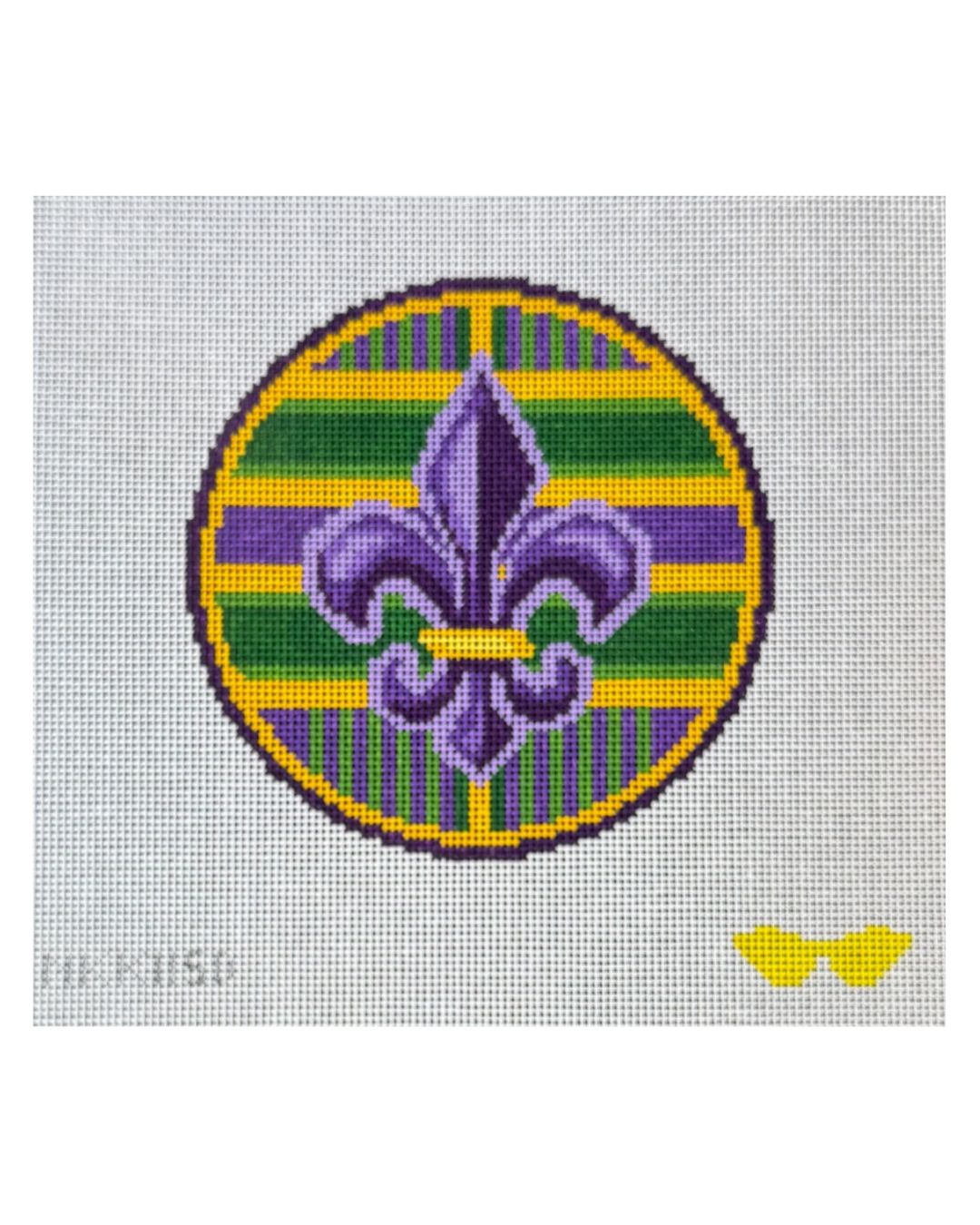NKK115D Fleur de lis Round - TS