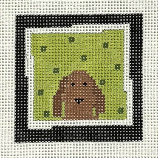 P-SM-117 Dog w/ Green Background