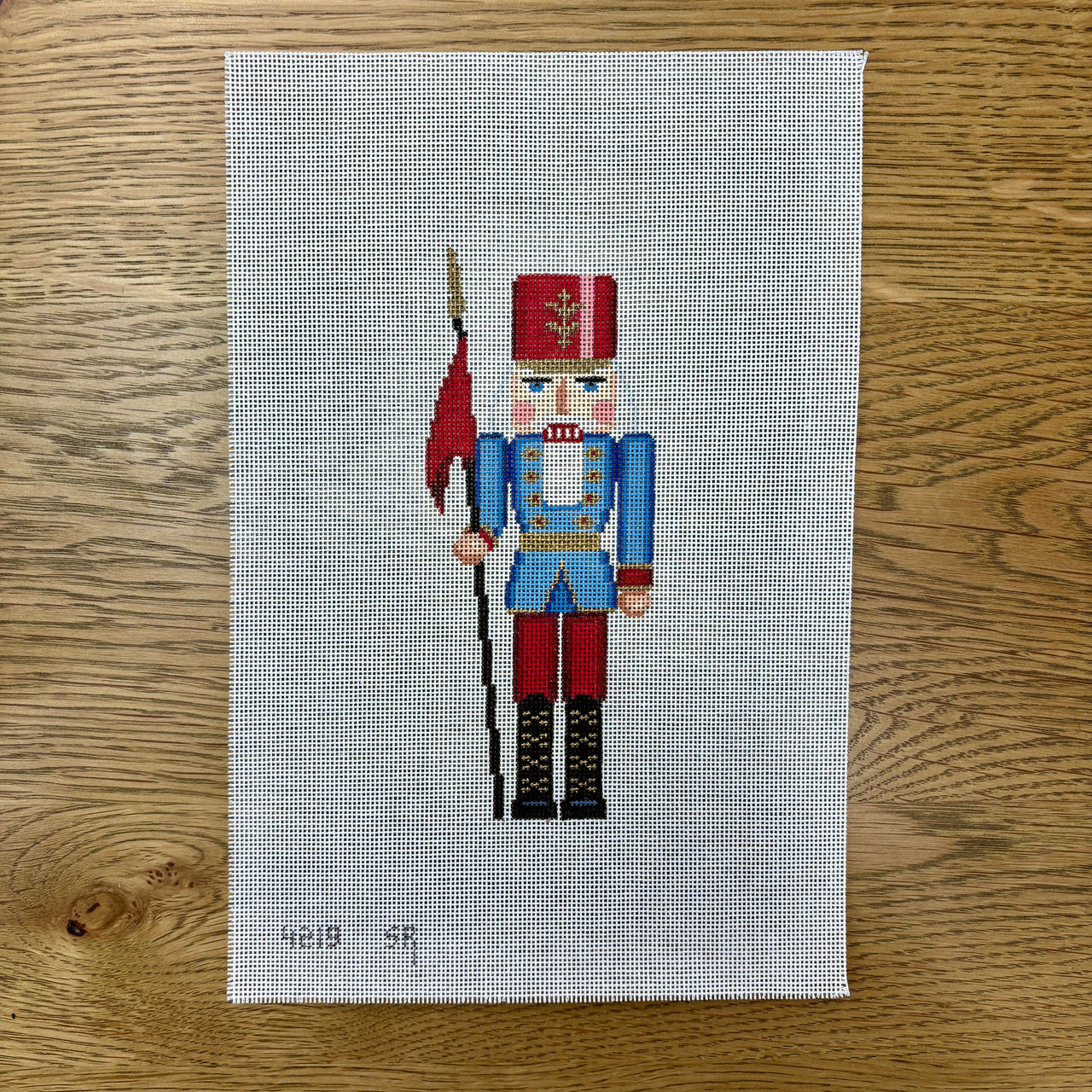 SR4219 Nutcracker, Sentry with Flag - 18 mesh - TS