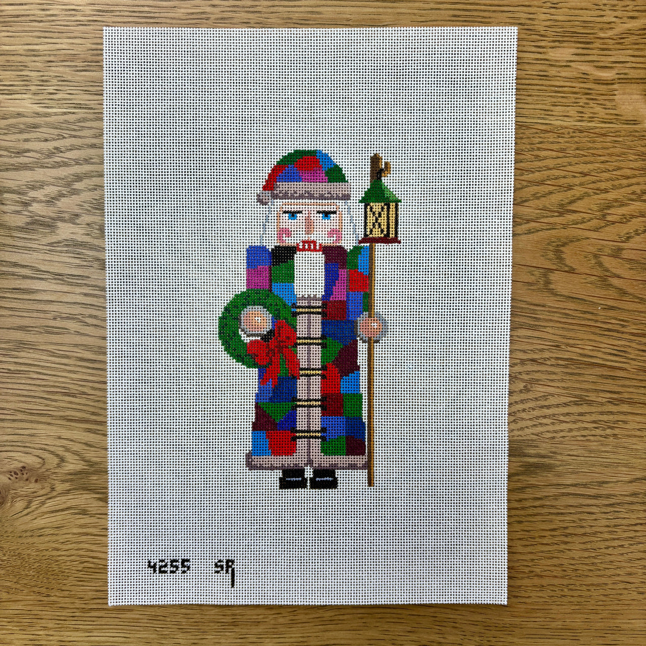 SR4255 Nutcracker,  Patchwork Santa - 18 mesh - TS