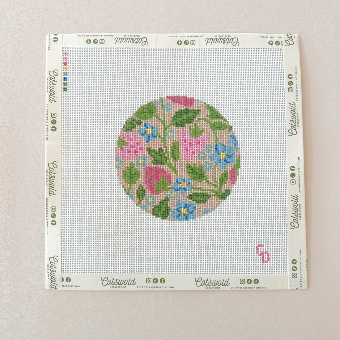 Strawberry Fields Round with Blue Flowers