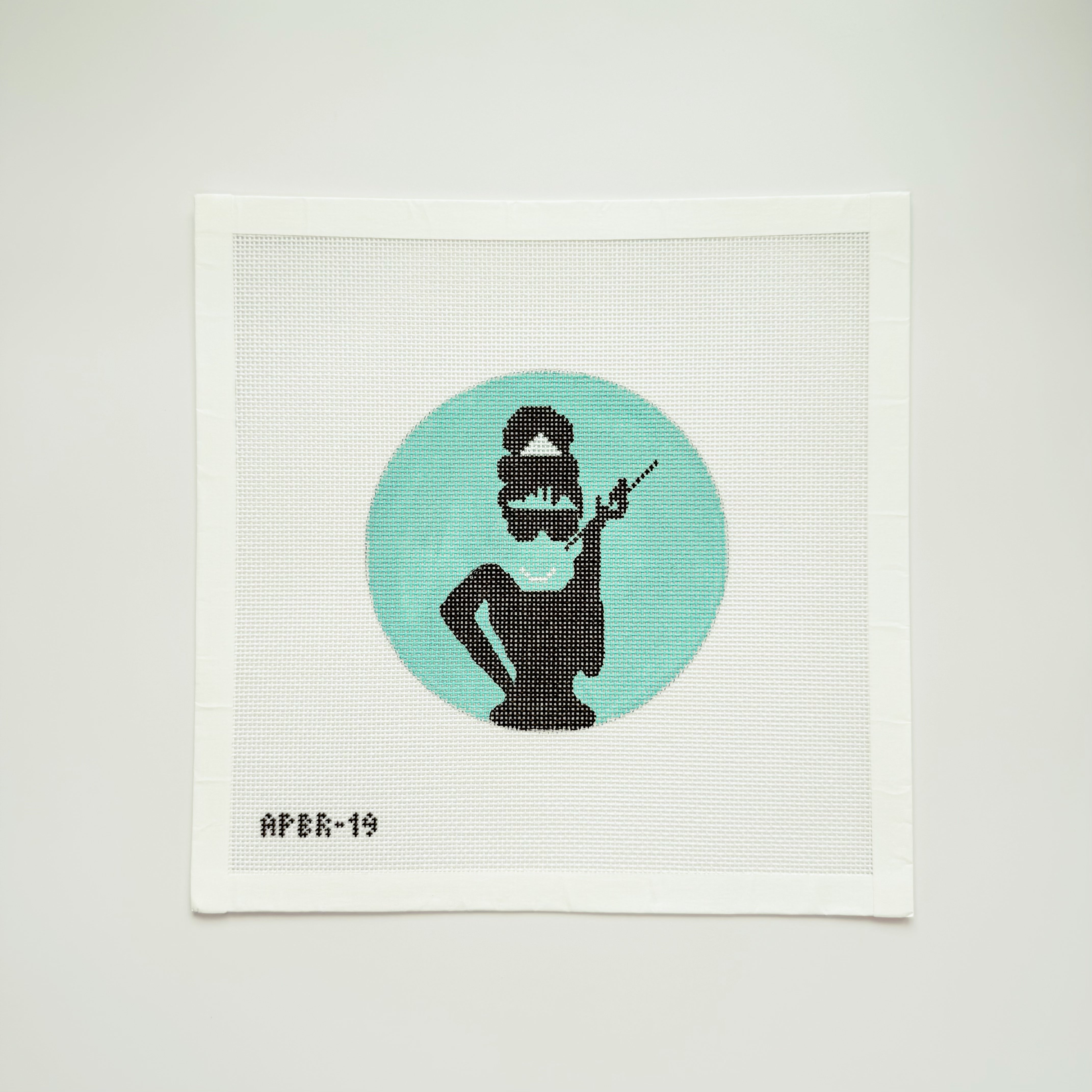 APBR19 - Audrey in Pearls - MKT
