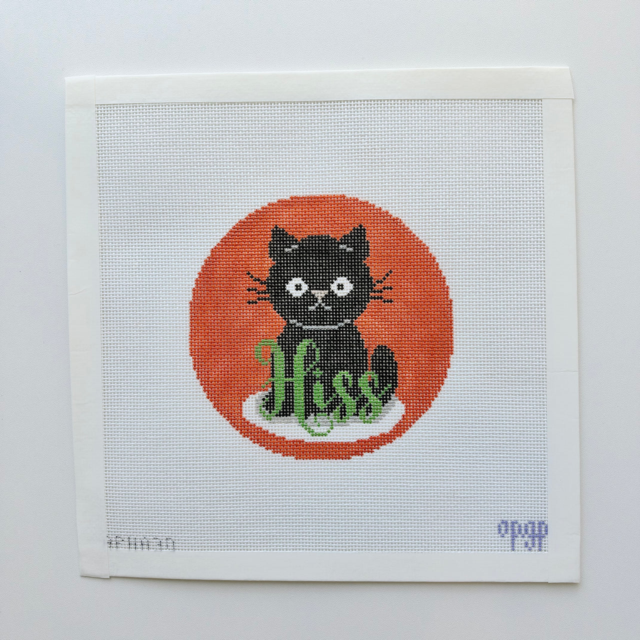 APHA30 - Hiss Cat - 18M 4.5" Round - MKT