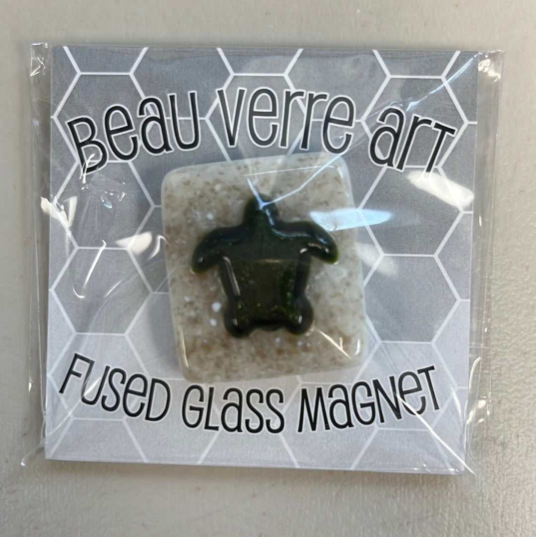 Sea Turtle on Sand Fused Glass Needleminder