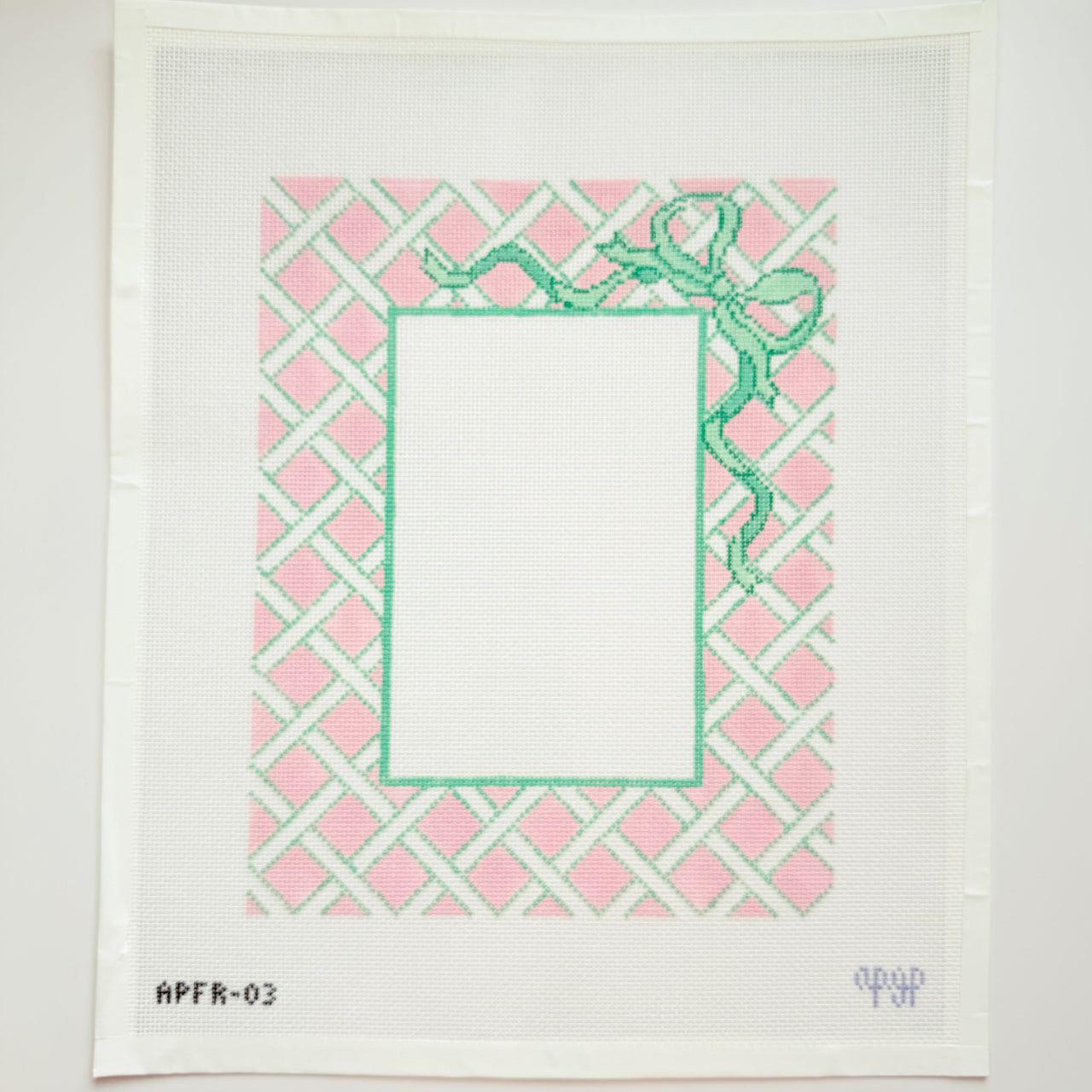 APFR03 - Pink Lattice Frame with bow