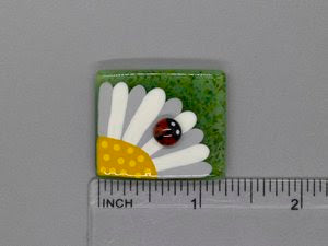 Daisy with Ladybug Fused Glass Needleminder