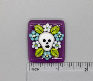 Mini Skull Fused Glass Needle Minder