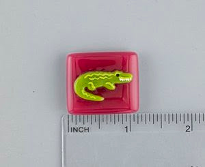 Alligator Rectangle Fused Glass Needleminder