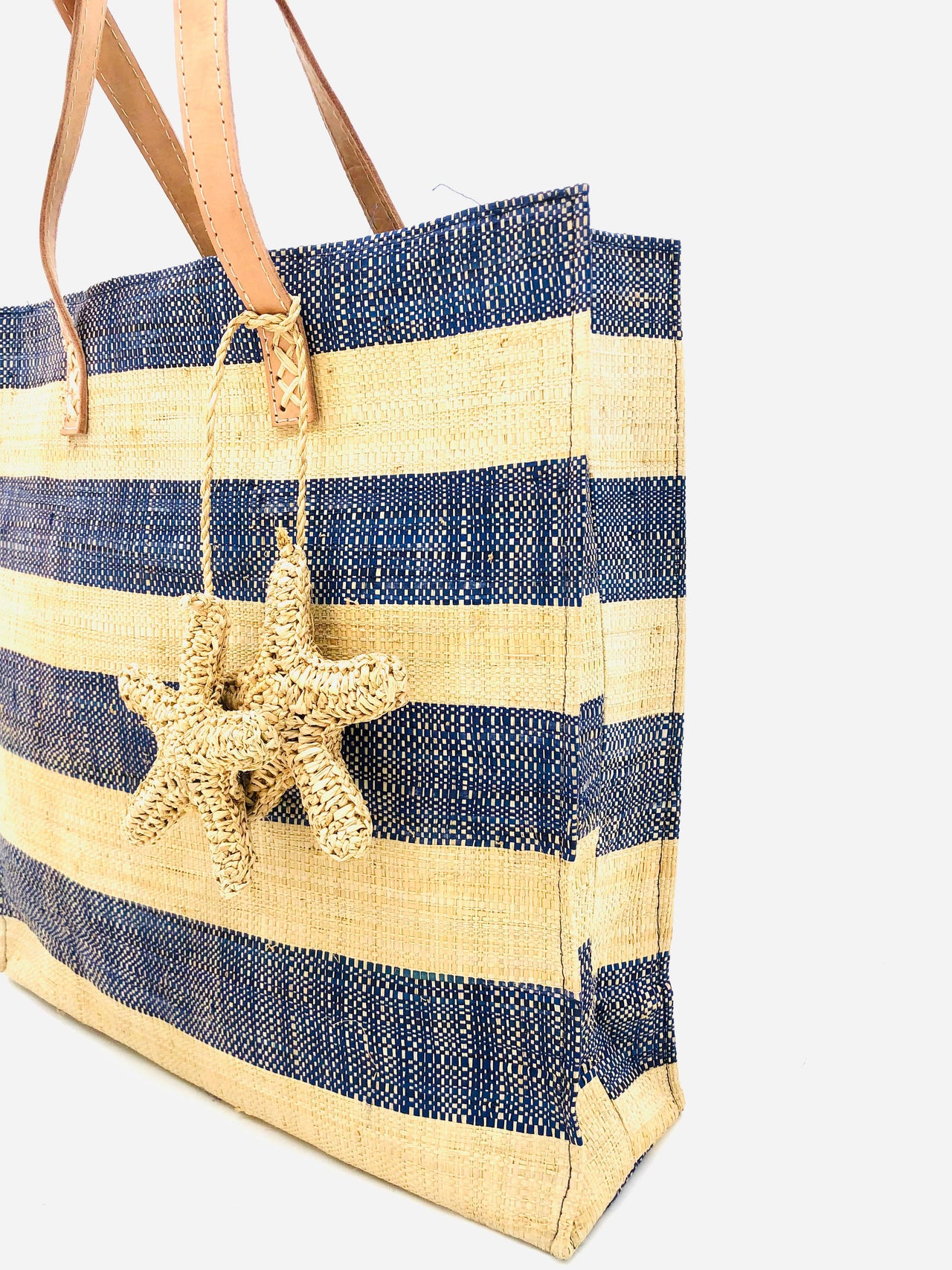 Starfish Straw Bag with Crochet Starfish Charm Embellishment