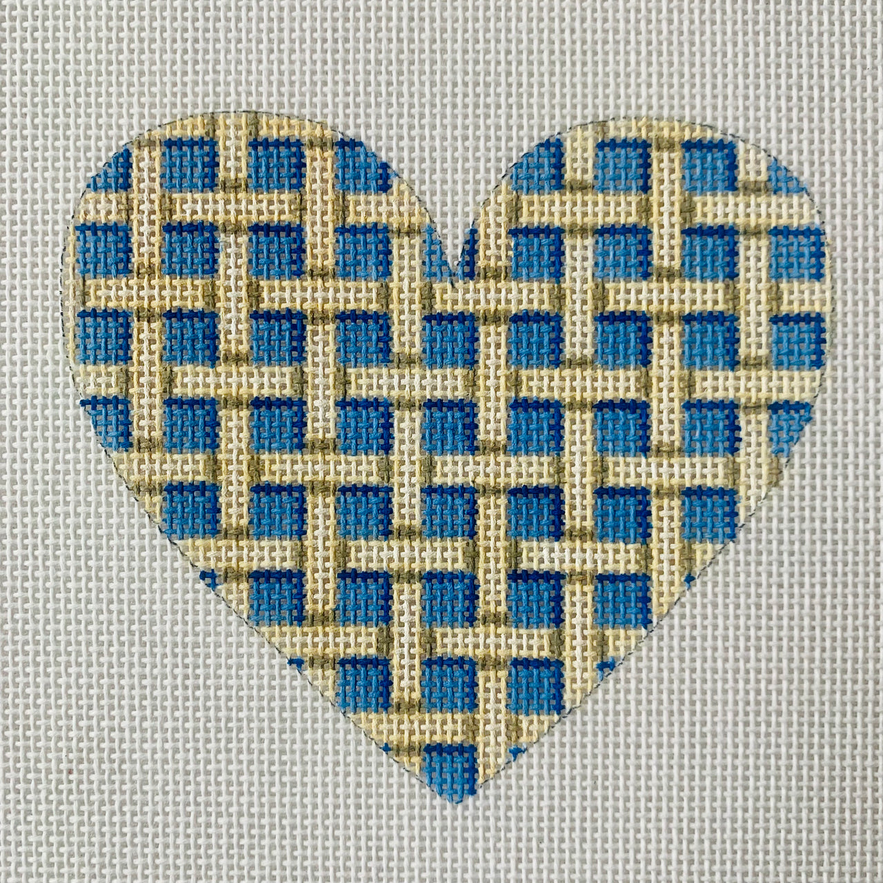 413B White and Blue Lattice Heart