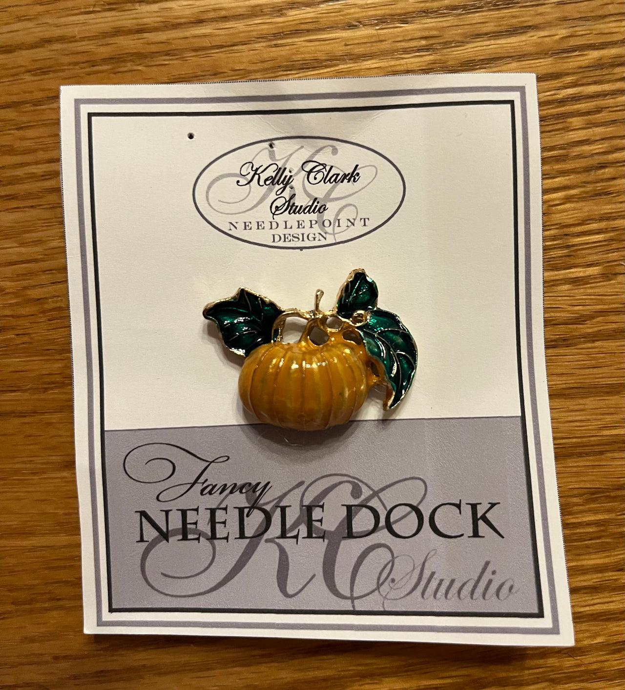 Pumpkin and Vine Fancy Needle Dock