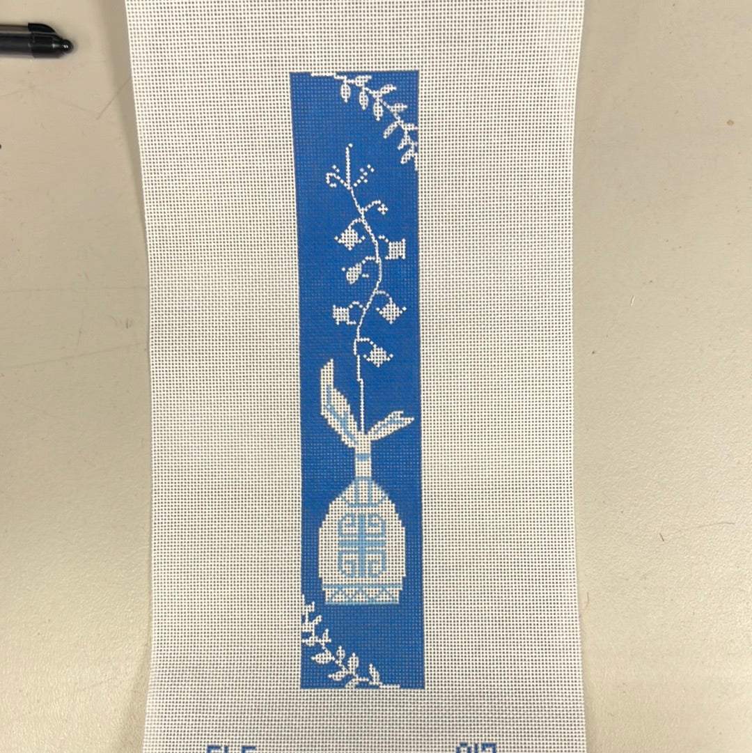 ELF017 Blue & white 1