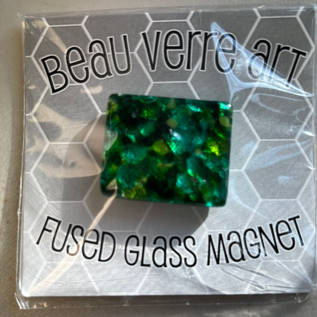 Green Dichroic Glass Needleminder Magnet