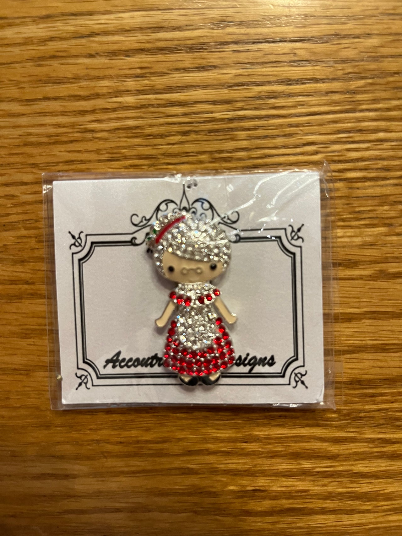 Mrs. Claus Needleminder Mag Friend