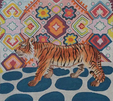 AN434 Tiger w Whimsy Background